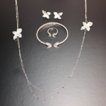 Elegant Butterfly-Inspired Jewelry Set - Image 7